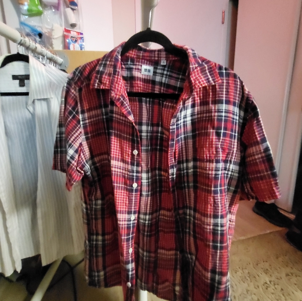 Uniqlo short sleeve
